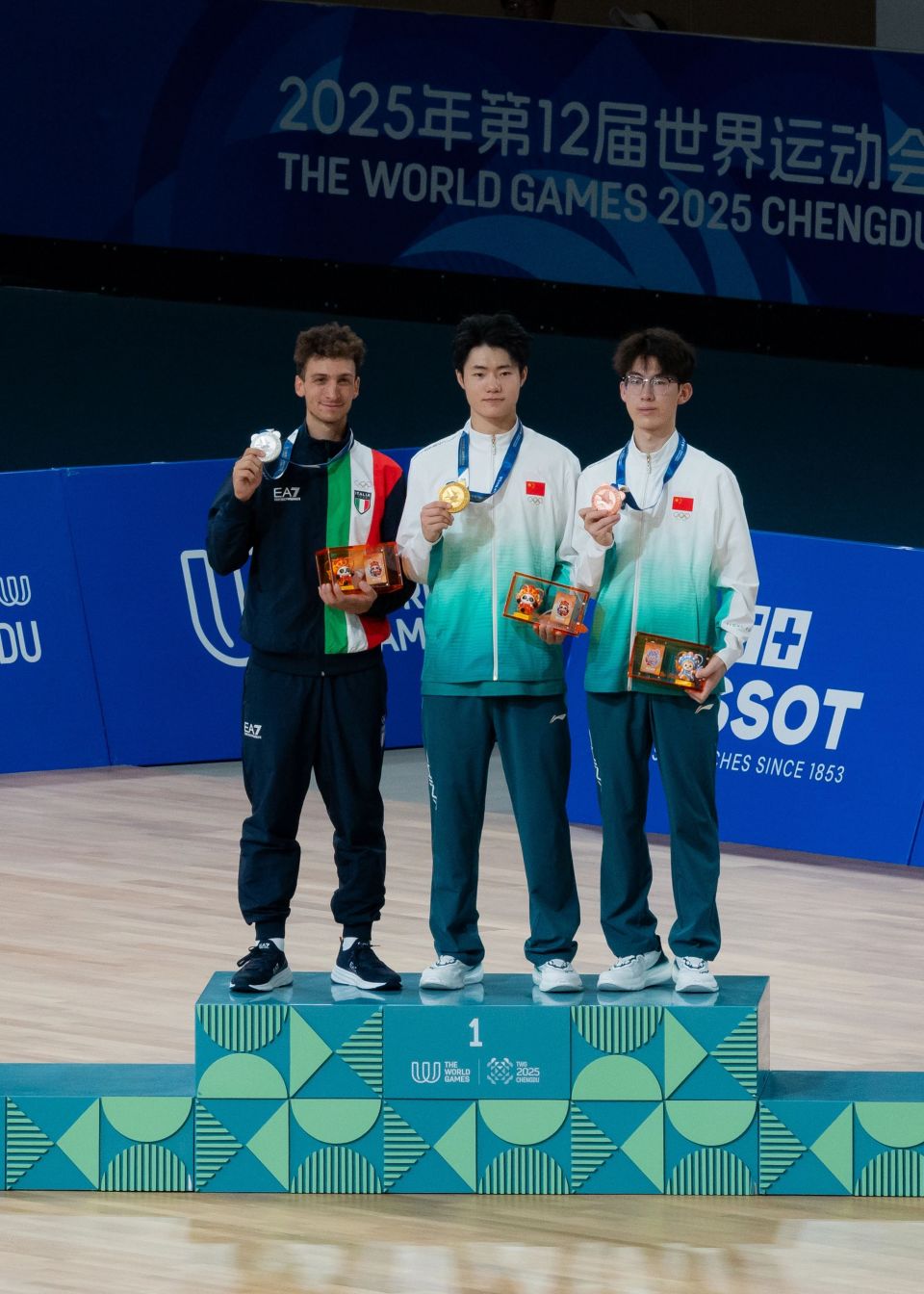 日上午记者 日上午记者