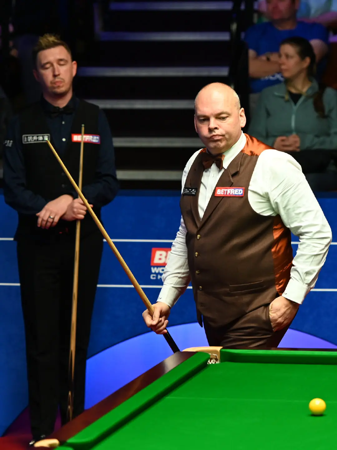 八强决出四, 斩获